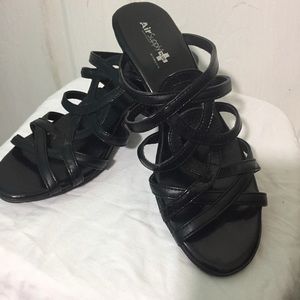 Black dress sandals block open heels Sz 8M